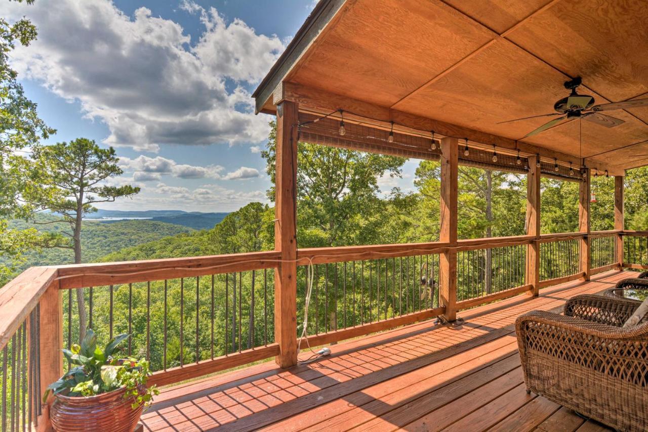 Spacious Log Cabin With Fire Pit And Game Room! يوريكا سبرينغز المظهر الخارجي الصورة
