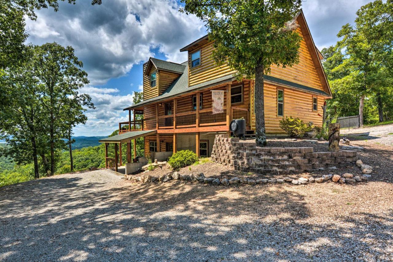 Spacious Log Cabin With Fire Pit And Game Room! يوريكا سبرينغز المظهر الخارجي الصورة