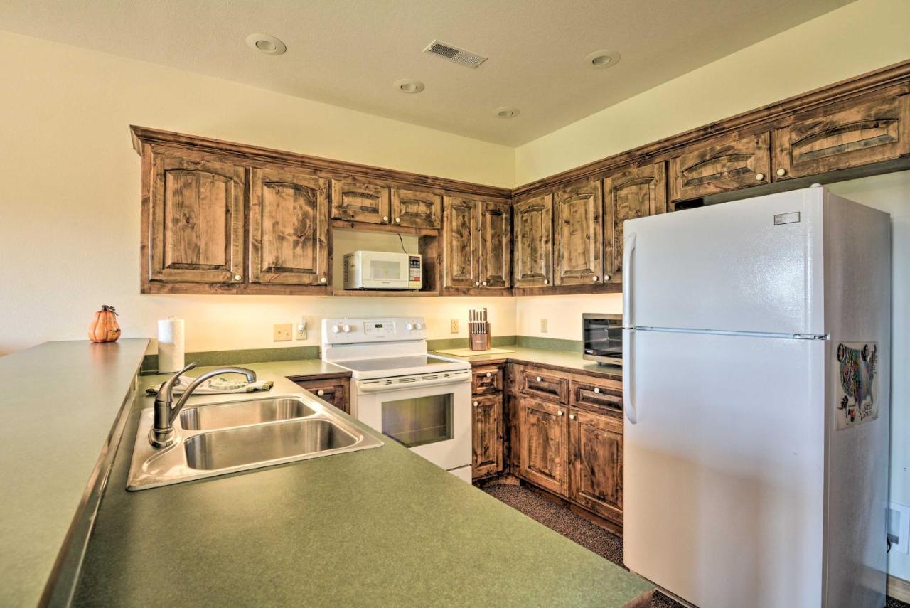 Spacious Log Cabin With Fire Pit And Game Room! يوريكا سبرينغز المظهر الخارجي الصورة